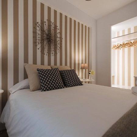 Azahares Suite Apartment Seville Ngoại thất bức ảnh