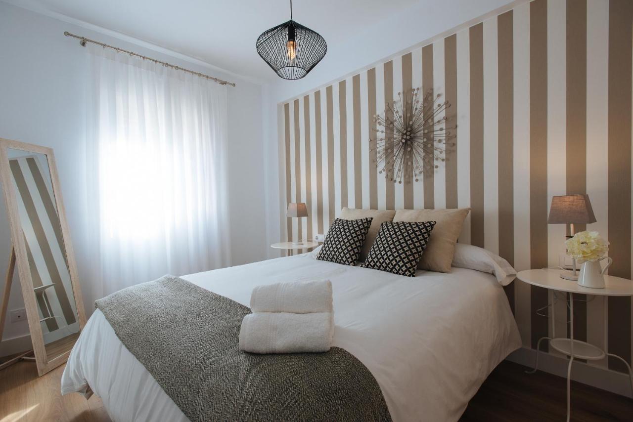 Azahares Suite Apartment Seville Ngoại thất bức ảnh